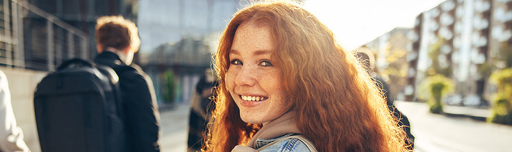 219.dame-smiler-1000x300.747x.jpg